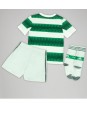 Celtic Heimtrikotsatz für Kinder 2022-23 Kurzarm (+ Kurze Hosen)